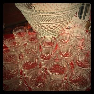 WEXFORD VINTAGE GLASS PUNCH BOWL SET